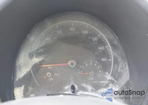 2009 Volkswagen New Beetle 2.5L from USA, damaged, VIN 3VWRF31YX9M402739